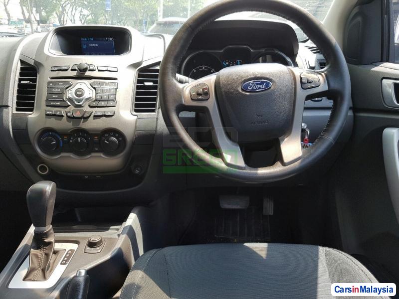 Ford Ranger Automatic 2012 - image 9
