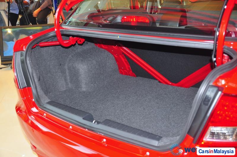 Proton Saga Semi-Automatic - image 4