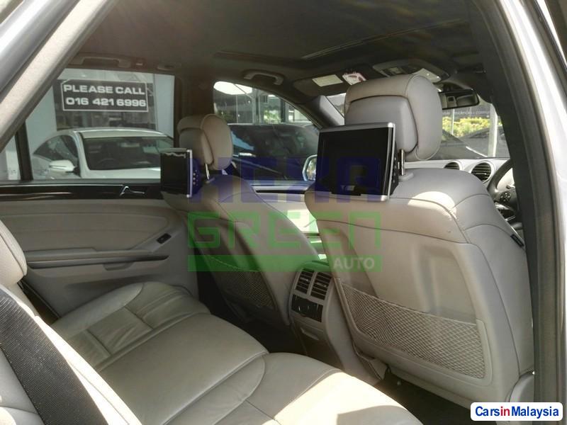 Mercedes Benz ML350 Automatic 2009 - image 10