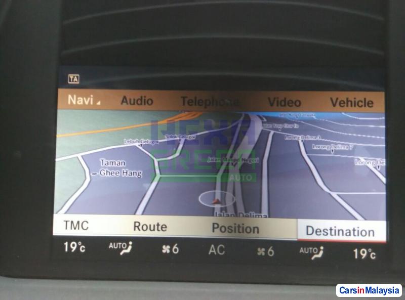 Mercedes Benz S300L Automatic 2011 - image 10