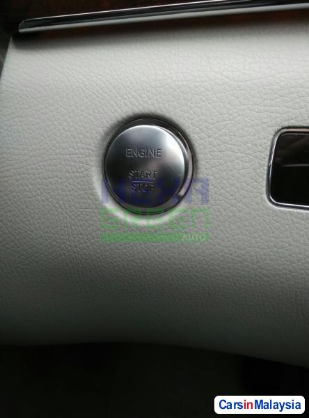 Mercedes Benz S300L Automatic 2011 - image 11