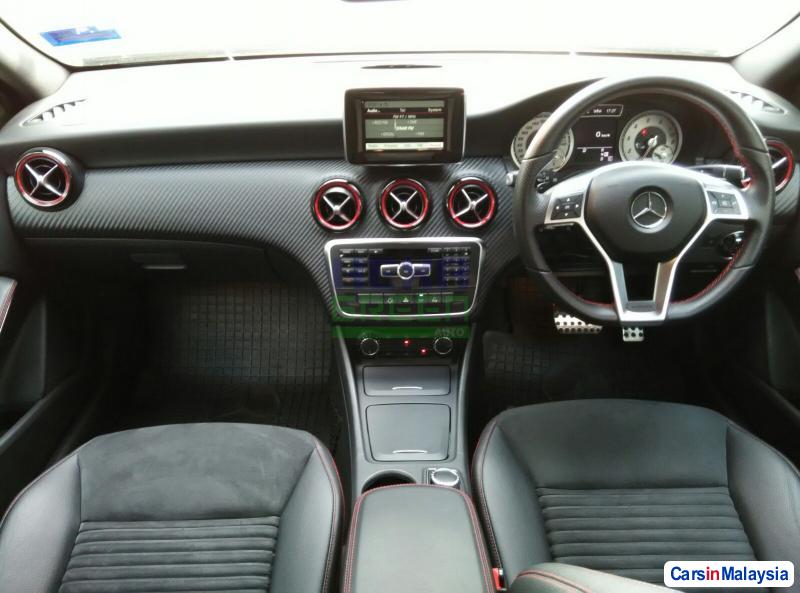 Mercedes Benz A-Class Automatic 2013 - image 11