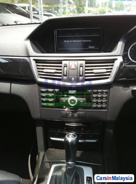 Mercedes Benz E250 Automatic 2010 - image 11