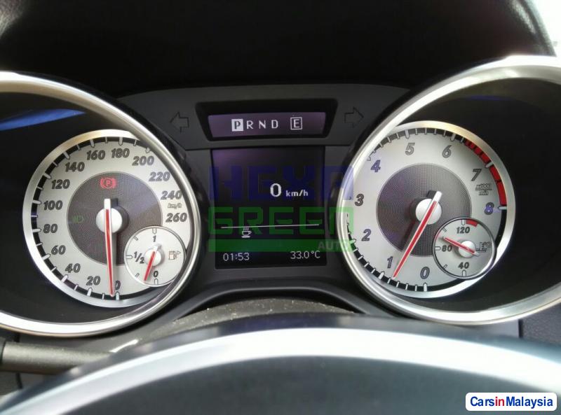 Mercedes Benz SLK200K Automatic 2011 - image 11