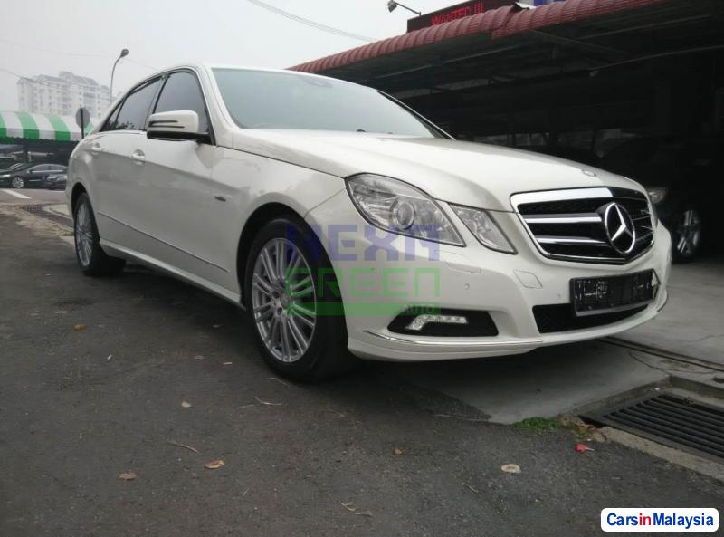 Picture of Mercedes Benz E200 Automatic 2010