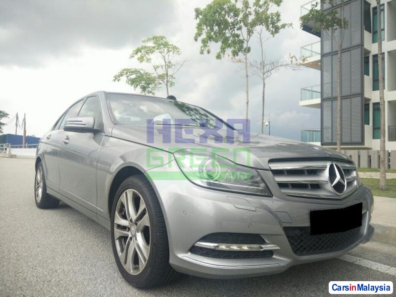 Pictures of Mercedes Benz C-Class Semi-Automatic 2013