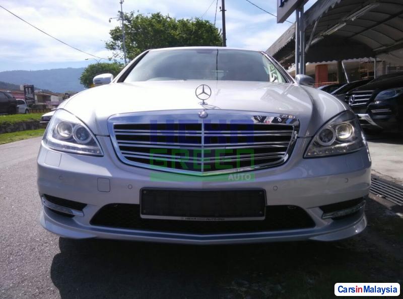 Mercedes Benz S300L Automatic 2007 - image 2