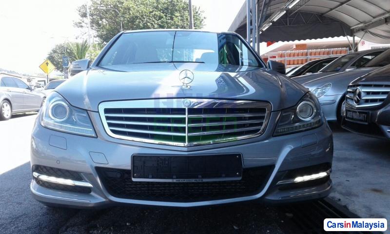 Mercedes Benz C-Class 2013 - image 2