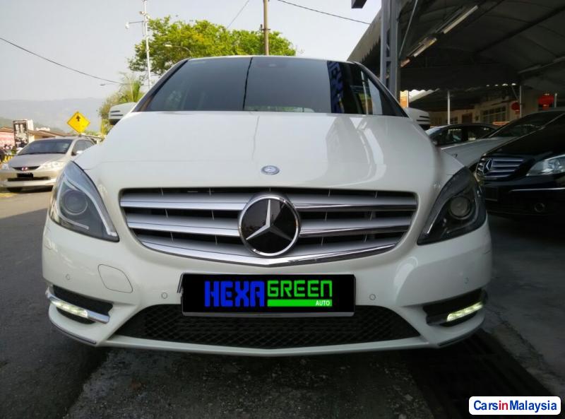 Mercedes Benz B200 Automatic 2014 in Penang