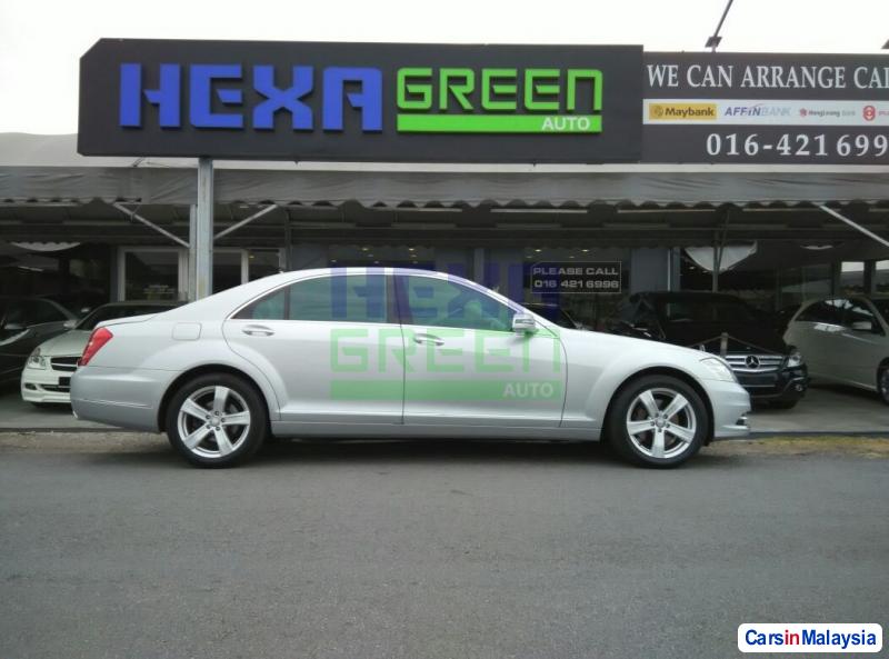 Mercedes Benz S300L Automatic 2011 - image 3