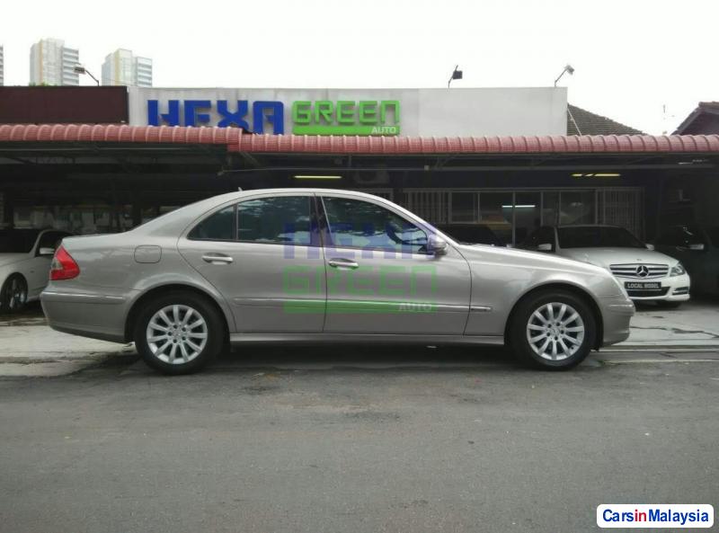 Mercedes Benz E200 Automatic 2007 in Penang