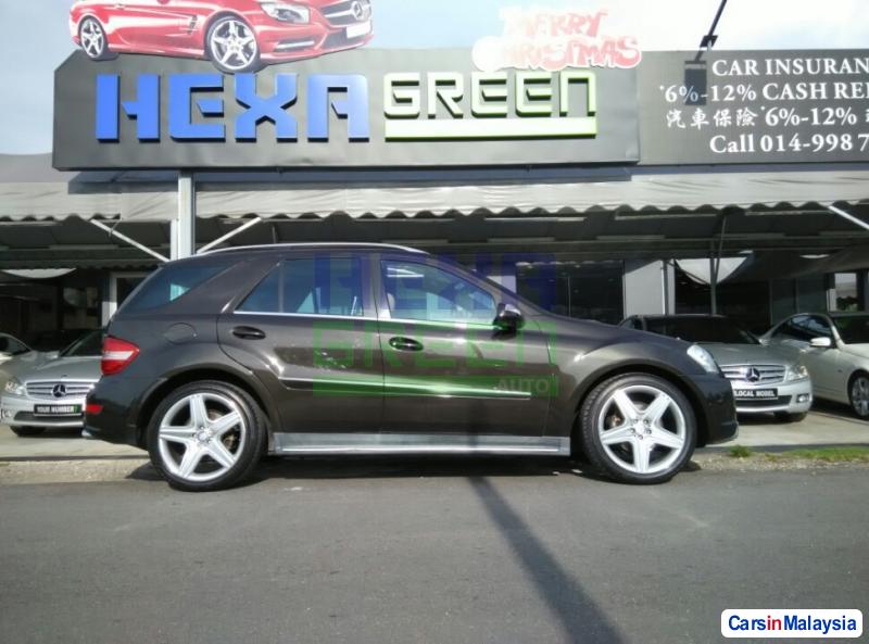 Mercedes Benz ML350 Automatic 2010 - image 3