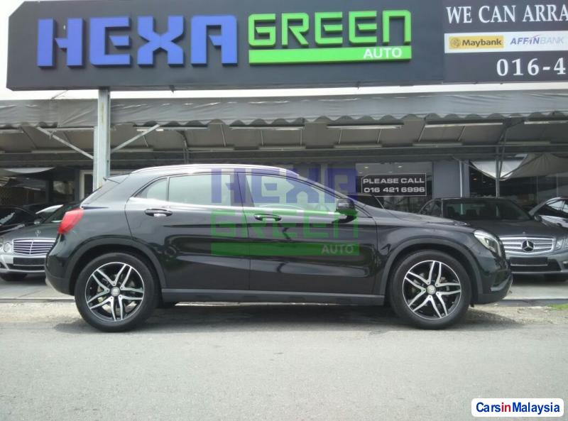 Mercedes Benz GLA200 Automatic 2014 in Penang