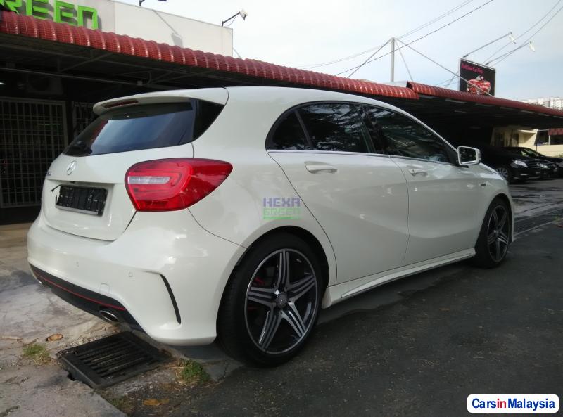 Mercedes Benz A-Class Automatic 2015 - image 3