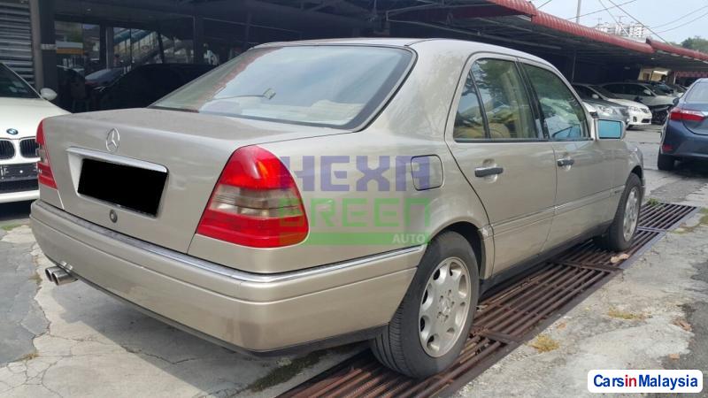 Mercedes Benz C-Class Automatic 1997 - image 4