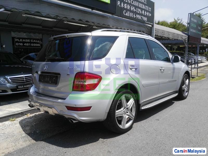 Mercedes Benz ML350 Automatic 2009 - image 4