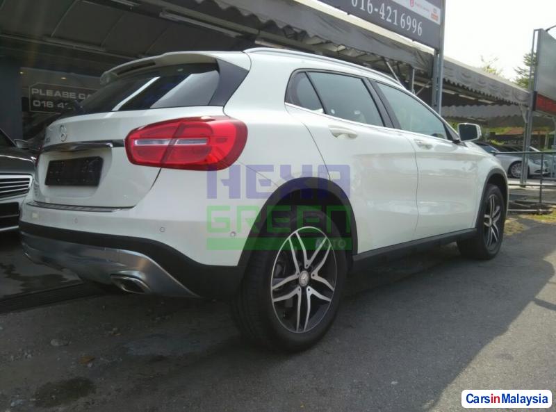 Mercedes Benz GLA200 Automatic 2015 - image 4
