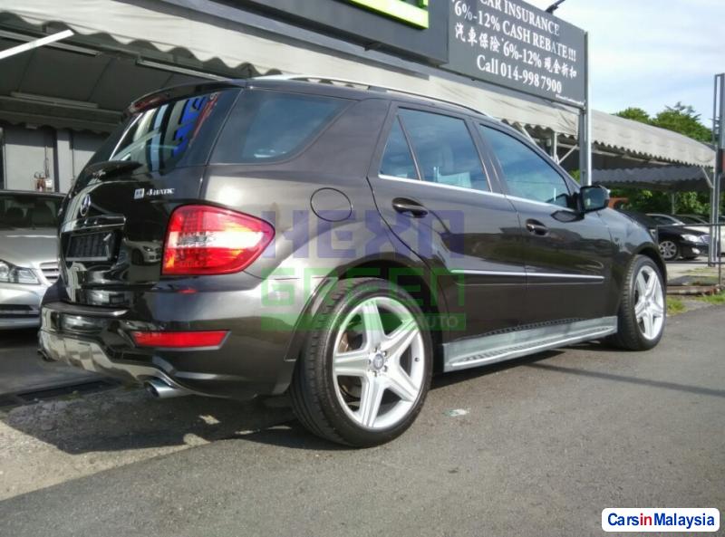 Mercedes Benz ML350 Automatic 2010 - image 4