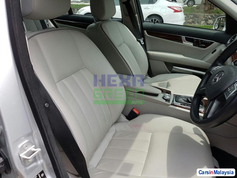 Mercedes Benz C-Class Semi-Automatic 2012 in Malaysia