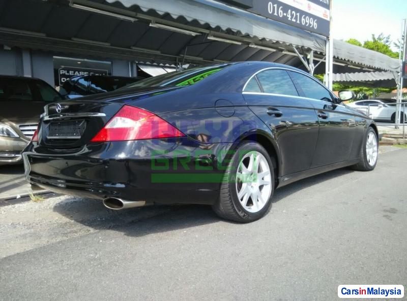 Mercedes Benz CLS350 Automatic 2005 - image 4