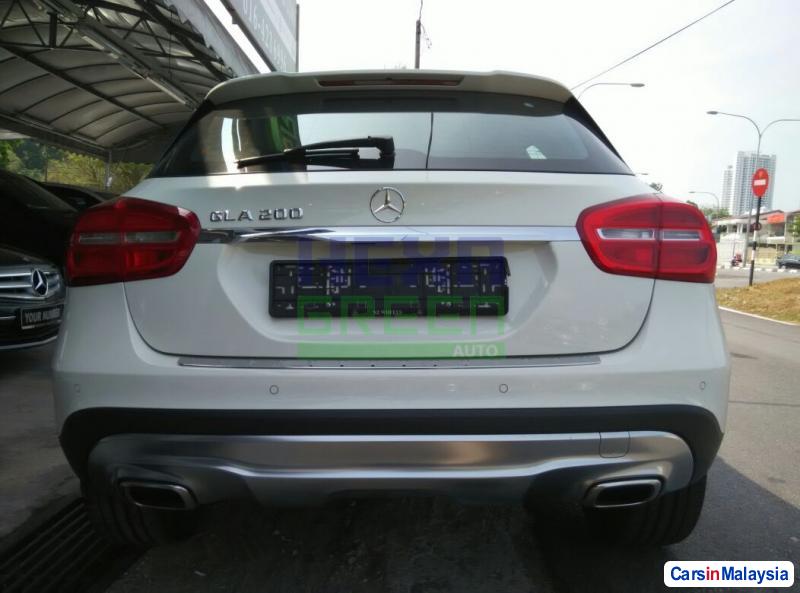 Mercedes Benz GLA200 Automatic 2015 - image 5