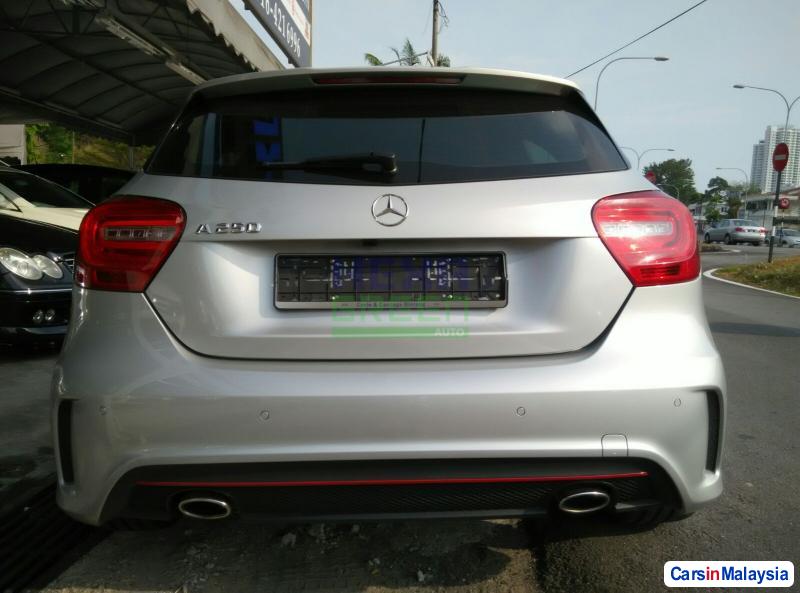 Mercedes Benz A-Class Automatic 2013 - image 5