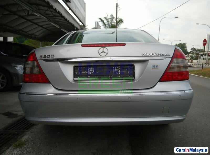 Mercedes Benz E200K Automatic 2007 - image 5