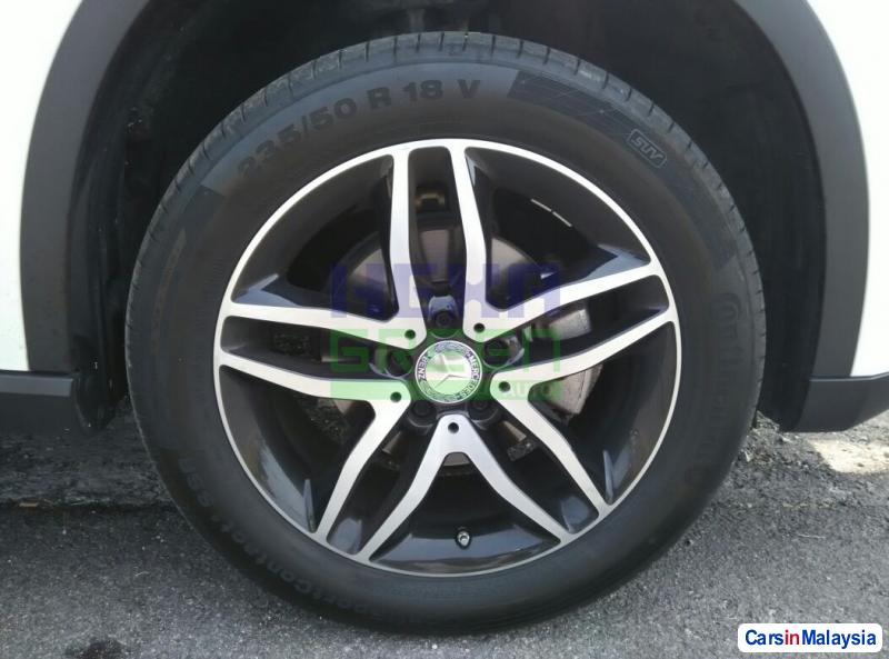 Mercedes Benz GLA200 Automatic 2015 - image 6