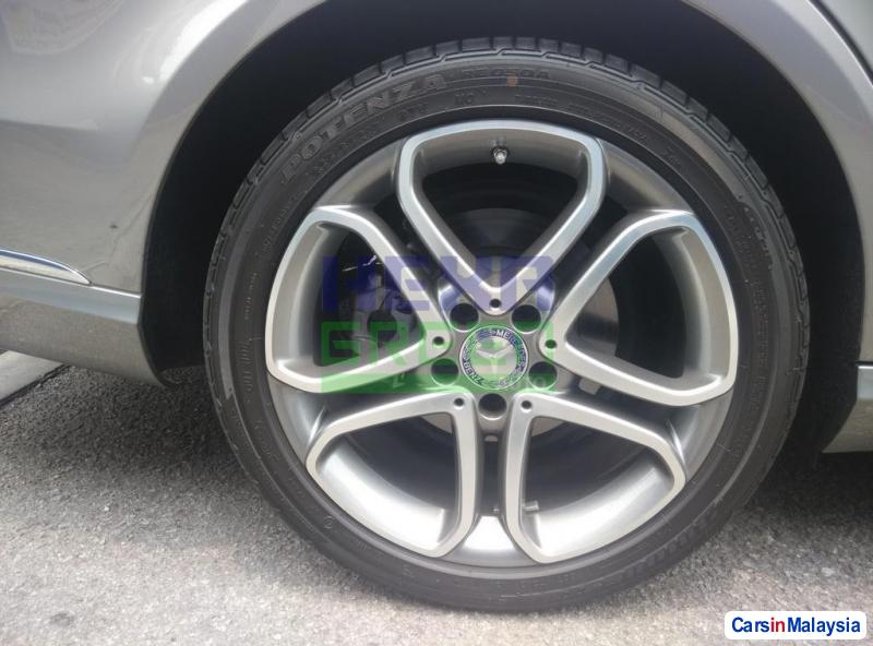 Mercedes Benz E250 CGI Automatic 2014 - image 6