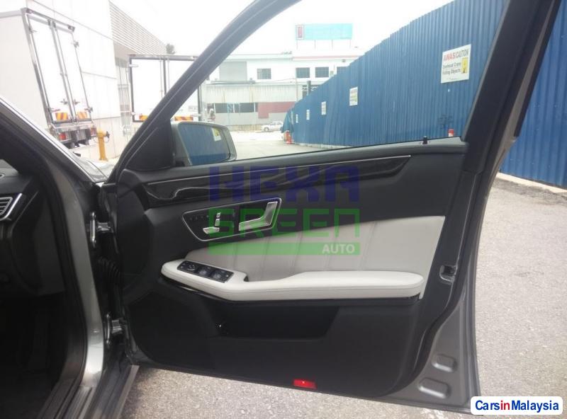 Mercedes Benz E250 CGI Automatic 2014 - image 7