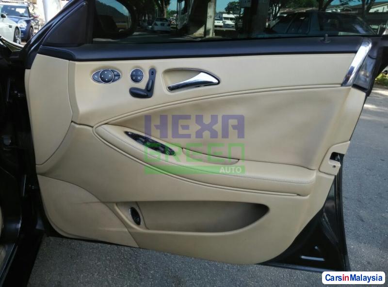 Mercedes Benz CLS350 Automatic 2005 - image 7