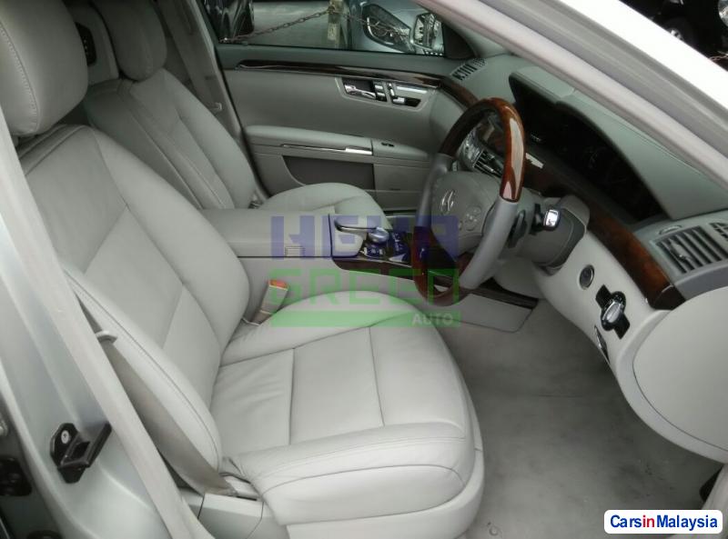 Mercedes Benz S300L Automatic 2011 - image 8