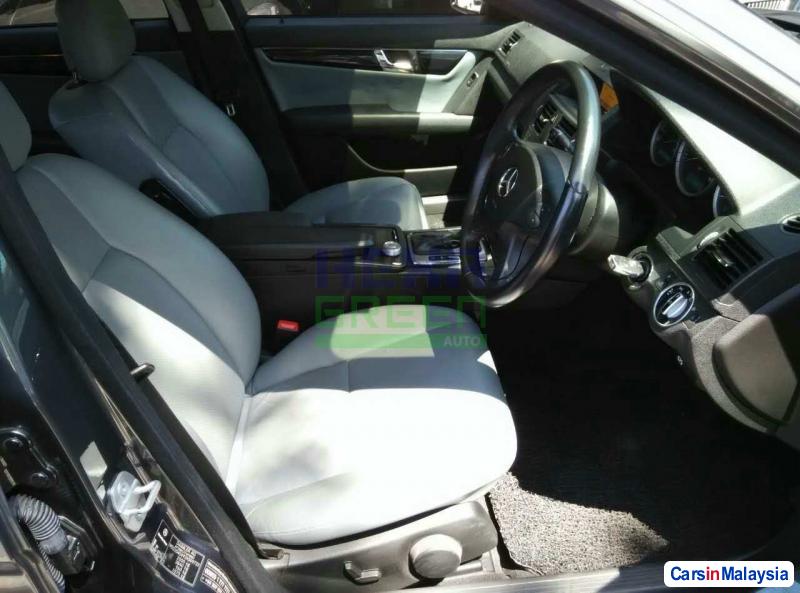 Mercedes Benz C-Class Automatic 2011 in Malaysia - image