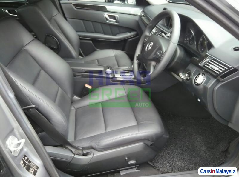 Mercedes Benz E200 Automatic 2009 in Malaysia - image