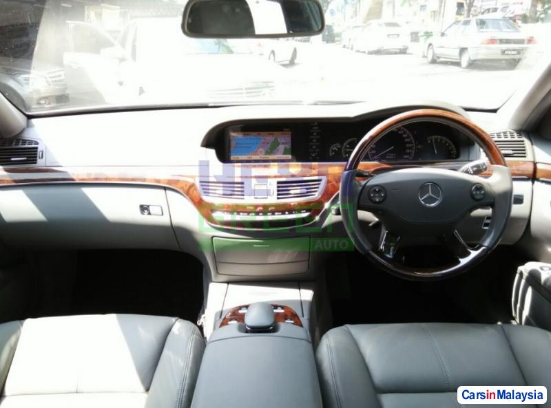 Mercedes Benz S300L Automatic 2007 - image 9