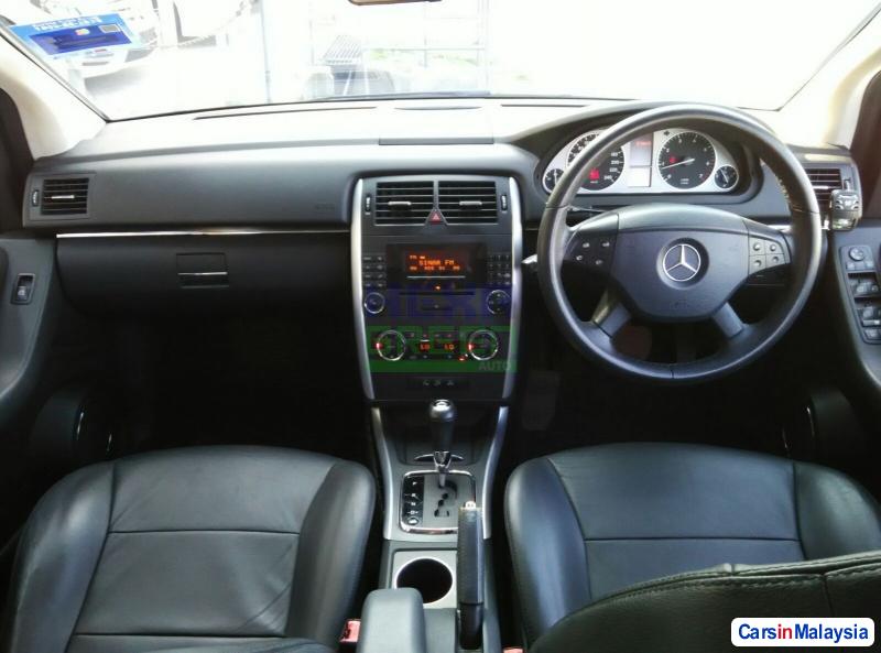 Mercedes Benz B170 Automatic 2008 - image 9