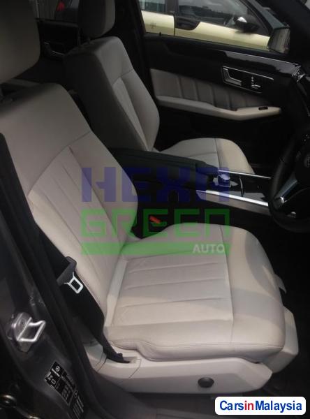 Mercedes Benz E250 CGI Automatic 2014 - image 9