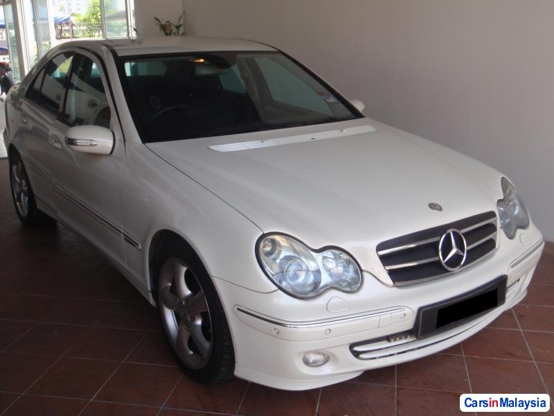 Mercedes Benz 230 2005 - image 2