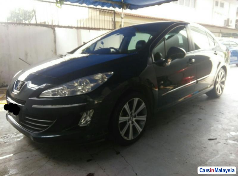 Peugeot 408 Automatic 2012 - image 2