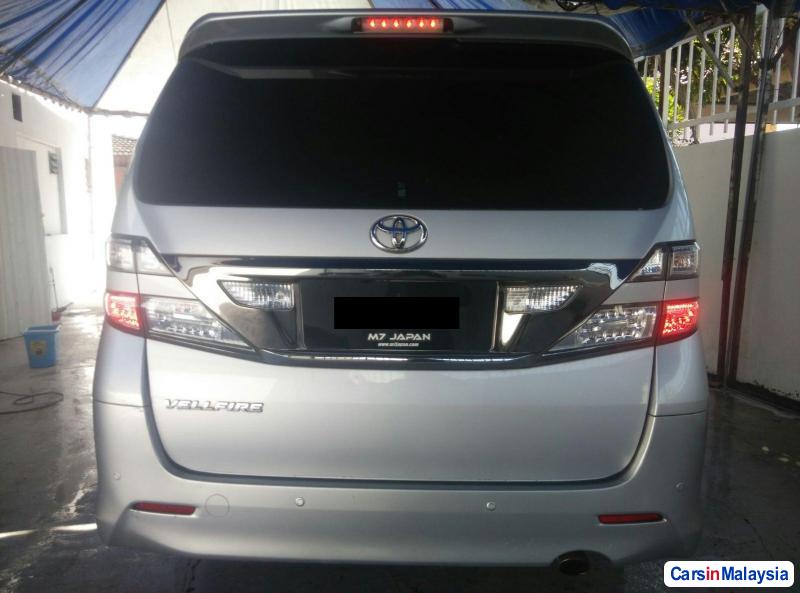 Toyota Vellfire 2009 - image 5