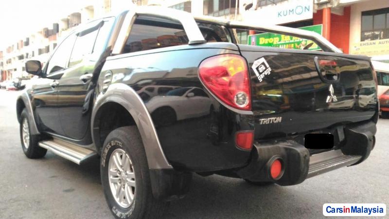 Mitsubishi Triton Automatic 2007 in Selangor