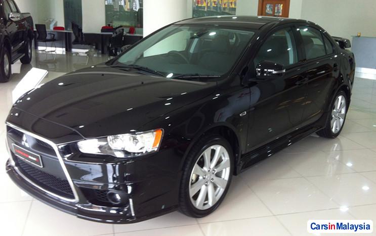 Mitsubishi Lancer Automatic - image 2