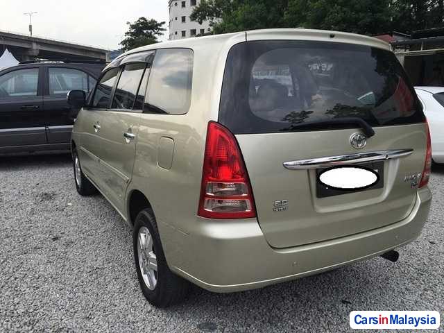 Toyota Innova Automatic 2006