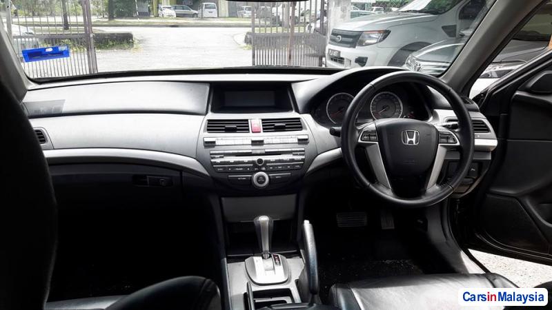 Honda Jazz Automatic 2010 - image 11
