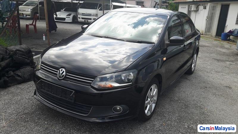 Picture of Volkswagen Polo Automatic 2013