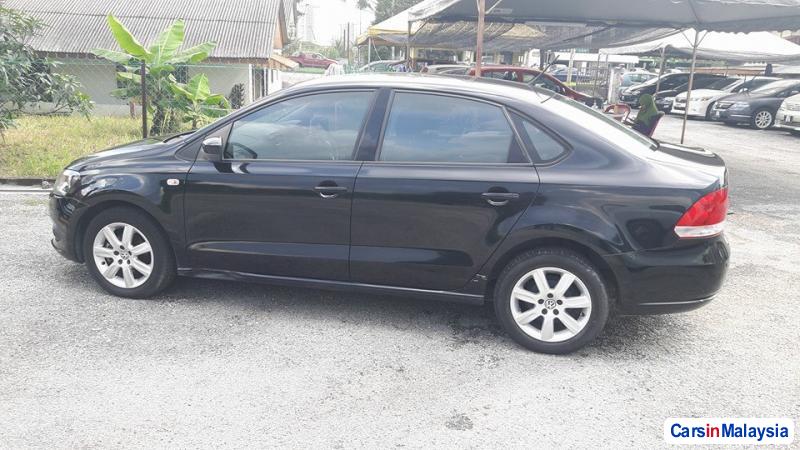 Volkswagen Polo Automatic 2013