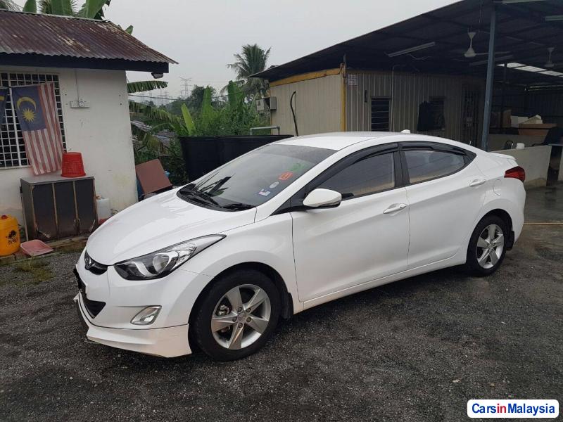 Hyundai Elantra Automatic in Kuala Lumpur