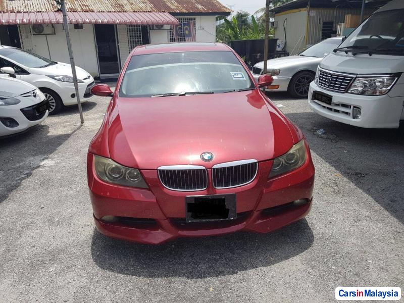 BMW 3 Series Automatic 2011 in Kuala Lumpur
