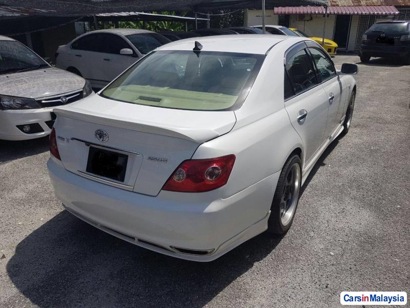 Toyota Mark X Automatic - image 5