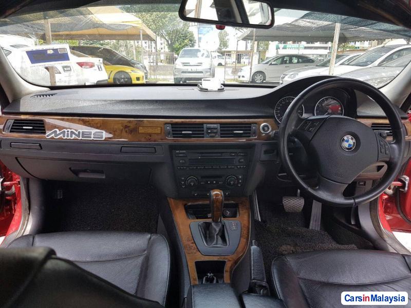 BMW 3 Series Automatic 2011 in Kuala Lumpur - image